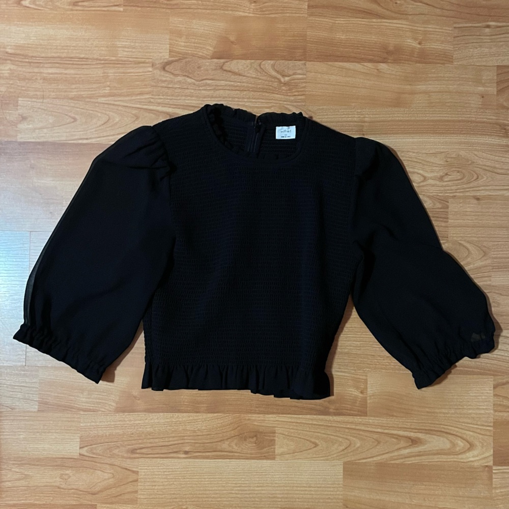 XS Black Aritzia Wilfred Tempest Short Sleeve Smocked Prairie Blouse